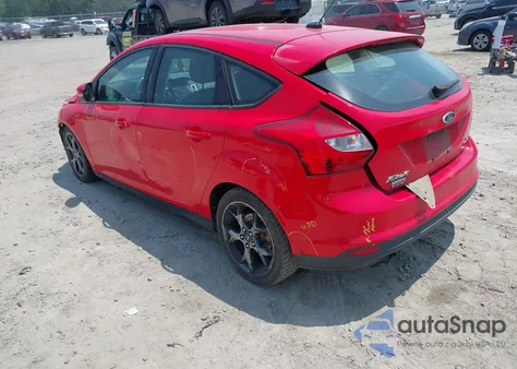 2014 Ford Focus Se z USA, uszkodzony, nr VIN 1FADP3K22EL151267